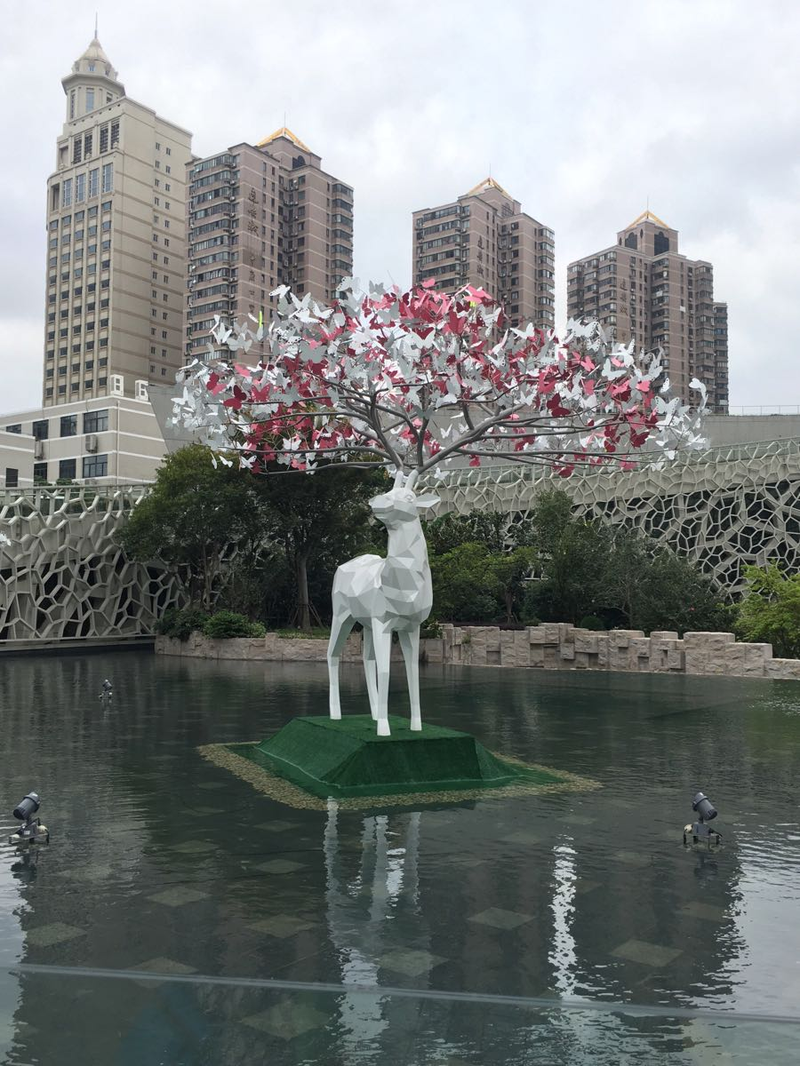 上海静安雕塑公园：都市中的艺术绿洲